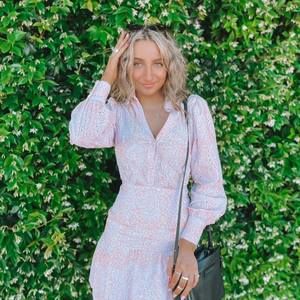 Meet your Posher, Natalie